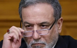 Iran sẵn sàng cả biện pháp ngoại giao và quân sự trong xung đột với Mỹ