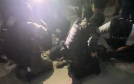 Thái Lan: Cảnh sát bắn hạ thanh niên xông vào trường học nổ súng, sát hại hiệu trưởng