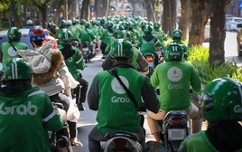 Thông báo mới từ Grab về áp dụng phụ phí, tất cả người dùng chú ý