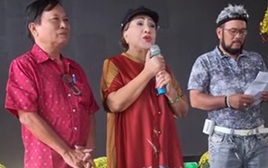 Nữ NSND bỏ tiền túi làm 1 việc, nói thẳng: "Tôi mong những năm tới không gặp lại quý vị"