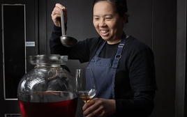 Thi Le - "Đầu bếp của năm" và hành trình bản sắc trong từng giọt nước mắm