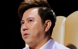 Nam ca sĩ U50 độc thân nói thẳng: "Một đứa trẻ sinh ra cần có đầy đủ gia đình và tình yêu thương"