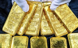 Giá vàng hồi phục lên mốc 5.000 USD/oz, một “tay to” gom hơn 3 tấn