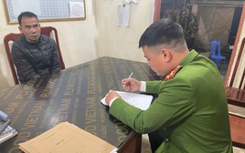 Bắt, khám xét khẩn cấp nơi ở của Phạm Văn Khoa SN 1975