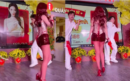 Không tin được Vbiz có mỹ nhân giữ nhan sắc đỉnh thế này, hơn 15 năm mà ngày càng trẻ ra mới tài!