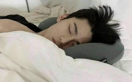 Tết rảnh mấy cũng không ngủ kiểu này! Bác sĩ cảnh báo: Gây viêm mãn tính, càng ngủ càng mệt nhưng nhiều người thích