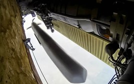 Tại sao lệnh trừng phạt chưa ngăn chặn được dòng chảy vi mạch vào tên lửa Nga?