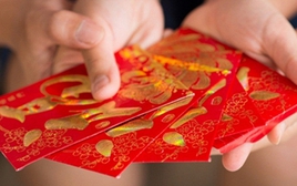 Cậu bé 12 tuổi bị mẹ yêu cầu nộp lại 70 triệu đồng tiền lì xì: Toàn mạng tranh cãi đến mùng 5 vẫn chưa xong