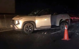 5 ô tô tông liên hoàn, cao tốc Phan Thiết - Dầu Giây ùn ứ kéo dài