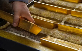 Giữa lúc giá vàng lên 5.500 USD/ounce, một quốc gia BRICS vừa chốt lời gần 10 tấn, kho dự trữ 400 tỷ USD biến động mạnh