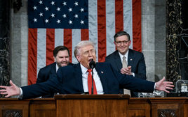 Có gì trong bài phát biểu Thông điệp Liên bang dài kỷ lục của ông Trump?