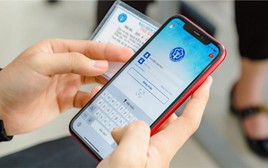 Sổ BHXH và thẻ BHYT có thay đổi quan trọng áp dụng toàn quốc: Đi khám bệnh không cần mang bản giấy