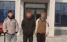 Gia đình có biệt thự nhưng 3 cậu con trai không lấy được vợ, xem ảnh, dân mạng phán: Với ngoại hình này, đến đi vay nặng lãi còn khó!