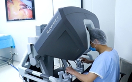 Vị bác sĩ là 'cơ trưởng' cầm lái Robot và khát vọng hồi sinh những cuộc đời