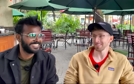 Dân mạng cười bò với 2 chàng Tây rủ nhau vào quán cà phê 'luyện' tiếng Việt