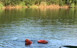 Phát hiện thai phụ và con gái tử vong dưới hồ sau tin nhắn tạm biệt