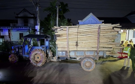 Hai chị em ruột ở Huế chết thảm sau va chạm với xe máy cày chở keo tràm