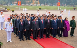 Lãnh đạo Đảng, Nhà nước vào lăng viếng Chủ tịch Hồ Chí Minh nhân 96 năm Ngày thành lập Đảng