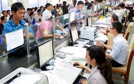 Những cán bộ công chức nào được hưởng trợ cấp 10 tháng lương cơ sở?