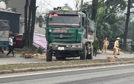 Cán bộ CSGT bị xe ben đâm tử vong khi làm nhiệm vụ