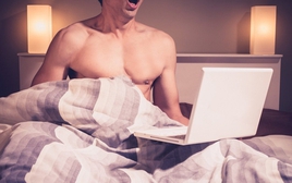 Nam giới thường xuyên làm điều này là tốt hay hại? Bác sĩ tiết lộ 4 lợi ích ít ai ngờ đến