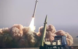 Iran dọa hủy diệt mọi căn cứ Mỹ nếu bị tấn công