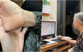 Cụ bà U90 chai cả tay vì "nghiện" game, trò bà chơi chắc chắn 9x đời đầu cảm thấy rất quen