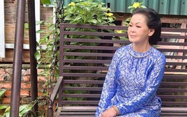 Danh ca Khánh Ly: Tôi về Việt Nam nhiều người nói lắm, bảo "chắc bên kia đói quá nên về kiếm ăn"