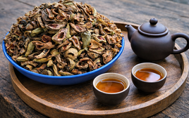 Uống trà trâu cổ làm “khổ” quý ông