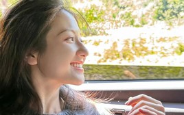 Hỏi mẹ: “Nếu cả đời này con độc thân thì sao?”, câu trả lời của người phụ nữ 65 tuổi khiến tôi bất ngờ