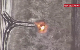 Video Lancet xóa sổ xe tăng T-72 và T-64 tại hướng Dobropillia