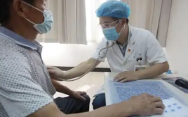 Người đàn ông 45 tuổi mắc ung thư đại tràng: Bác sĩ cảnh báo thói quen dùng tủ lạnh TAI HẠI làm tăng nguy cơ mắc bệnh