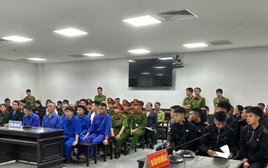 17 người hỗn chiến sau quán karaoke, tòa tuyên gần 50 năm tù