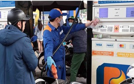 Người dân chú ý: Hành vi này liên quan đến xăng dầu có thể bị phạt đến 5 tỷ đồng, thậm chí phạt tù 15 năm