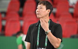 HLV Kim Sang-sik đón dàn nhập tịch khủng, tuyển Việt Nam làm gì để tránh “vết xe đổ” của Malaysia?