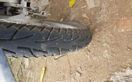 Chuyên gia cảnh báo: Nhiều người đi xe máy quên điều này khi ra đường, tiềm ẩn nguy hiểm