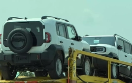 Toyota Land Cruiser cỡ nhỏ lộ diện trên phố trước ngày ra mắt