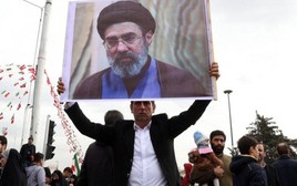 Tân Lãnh tụ Tối cao Iran được bí mật đưa đến Nga?