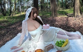 Lý giải sức hút của hot girl 22 tuổi, tự kiến tạo luật chơi, fan nguyện chung thuỷ cả đời