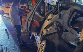 Tai nạn giao thông liên hoàn, một người chết, nhiều xe hư hỏng nặng