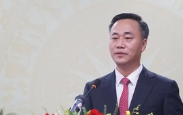 Ông Nguyễn Việt Hùng được bầu làm Chủ tịch UBND tỉnh Khánh Hòa