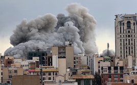 Điểm nóng xung đột ngày 1-4: Ông Donald Trump căng thẳng với đồng minh châu Âu