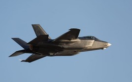 F-35I Adir lập chiến công lịch sử khi bắn hạ Yak-130 trên bầu trời Tehran