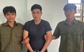 Gã đàn ông dùng rựa tấn công cha mẹ vợ cũ