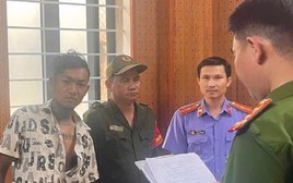 Bắt giam kẻ cầm dao đột nhập phòng trọ, cướp tài sản của người phụ nữ