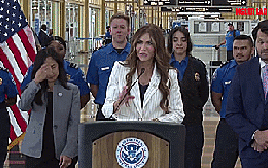 Mỹ có biến động nhân sự lớn đầu tiên dưới thời ông Donald Trump