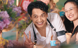 Chủ tịch ACB Trần Hùng Huy dành tặng món quà bất ngờ cho nhân viên nữ trước thềm 8/3