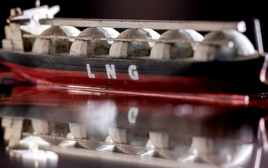 Hàng loạt tàu chở khí đốt đang đến châu Âu bất ngờ quay đầu, 'ship hàng' cho khách khác