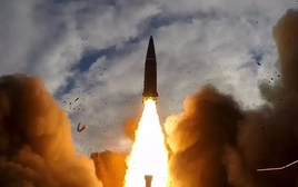 Nga phóng hàng chục tên lửa đạn đạo, siêu thanh về phía Ukraine