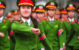 Cận trên 3 độ không được tuyển vào trường công an